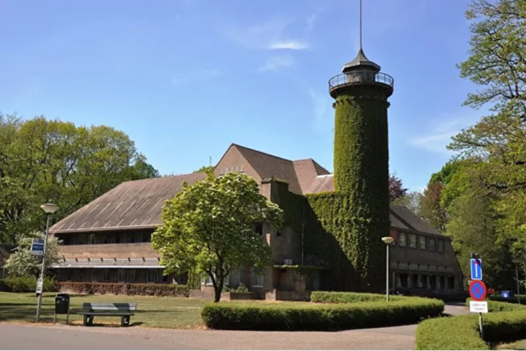 GGZ WNB dreigt Landgoed Vrederust te verkopen als woningbouw niet doorgaat