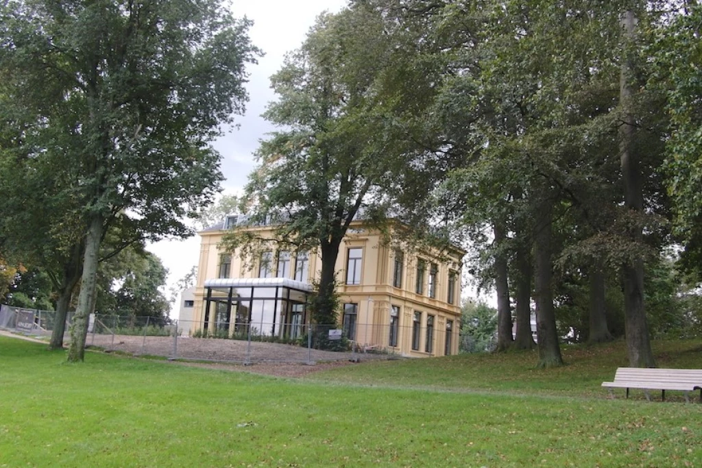 Rossence properties transformeert haarlems rijksmonument in zorgvilla