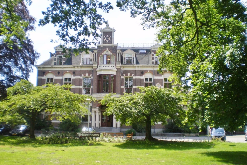 Te huur: prachtig terrein bestemd voor zorg/maatschappelijk, zutphensestraat 175-179 te brummen